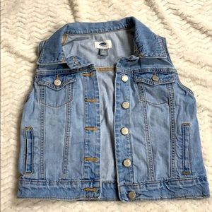 Old navy kids size large denim vest with pockets